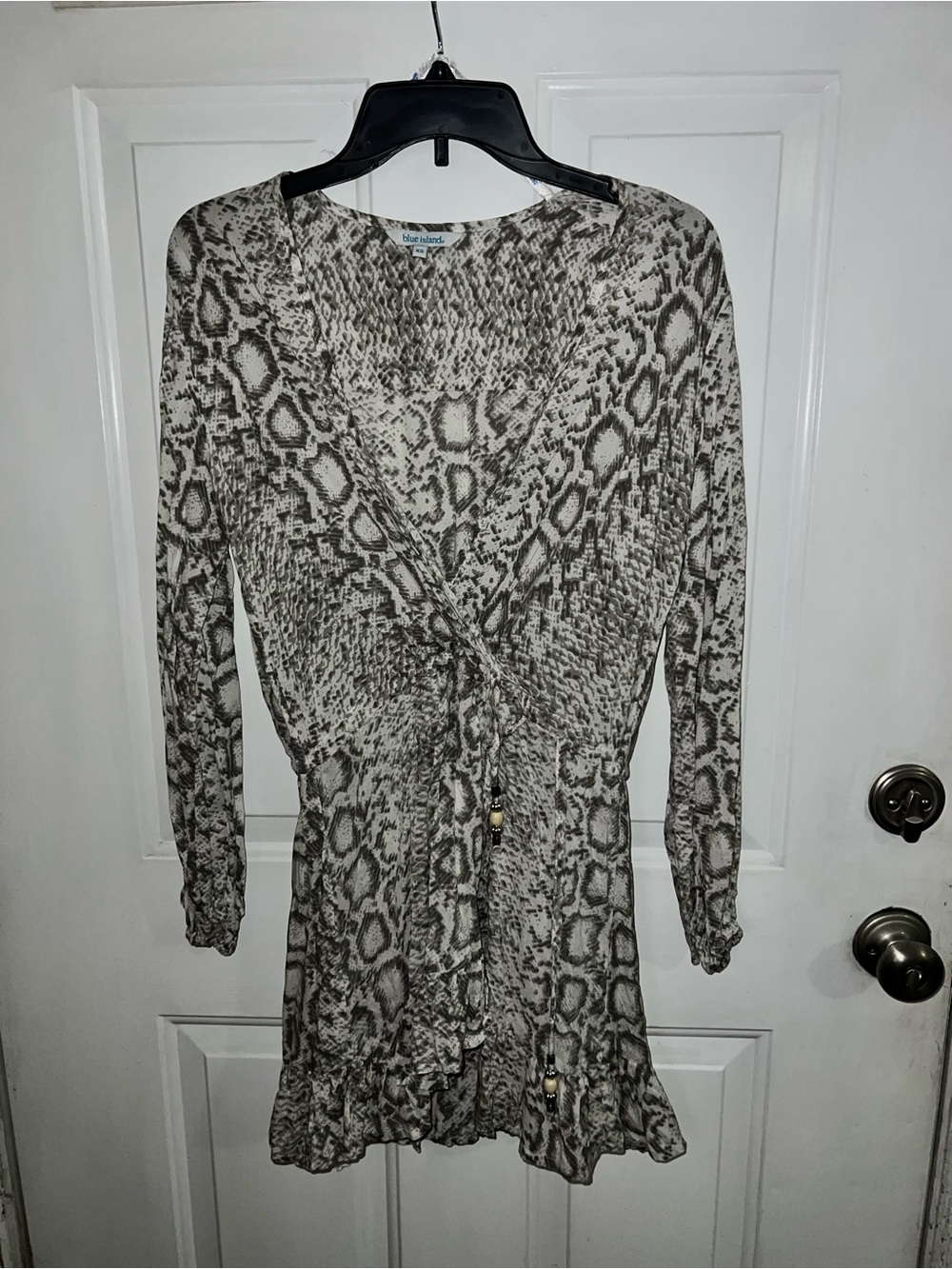 blue island Snake Print Long Sleeve Wrap Dress in Gray and Cream